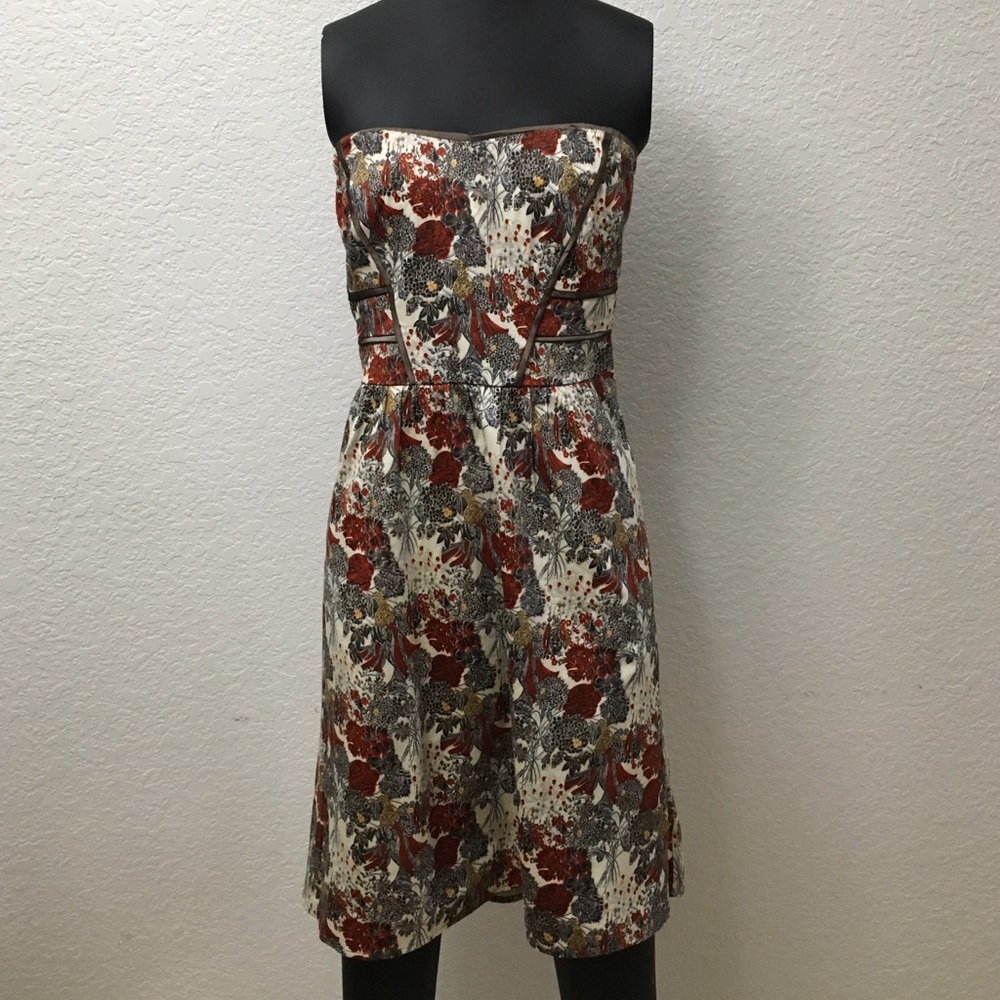 Strapless dress